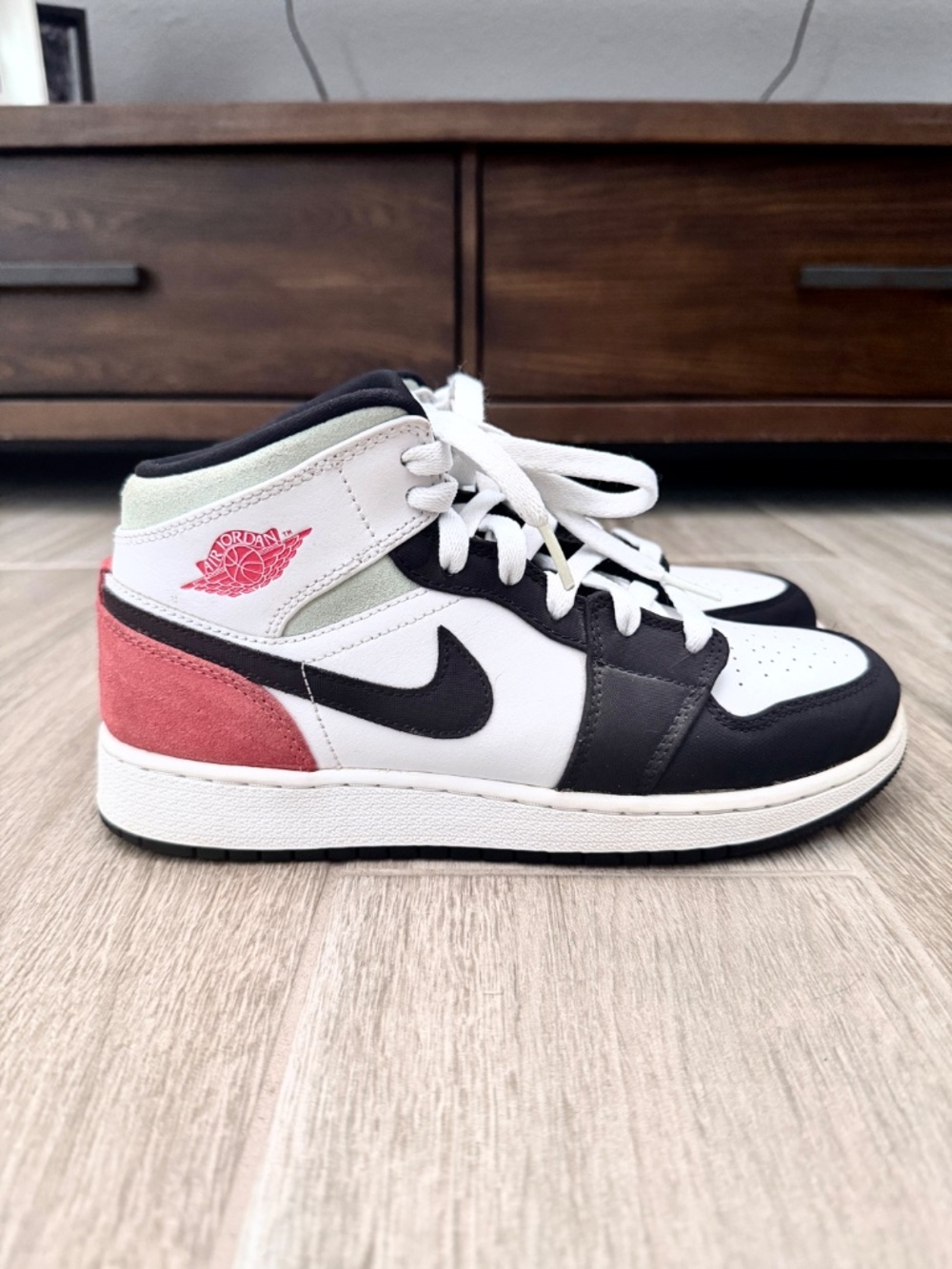 Nike Air Jordan 1 Mid Se White Red Spruce - Youth Size 6Y